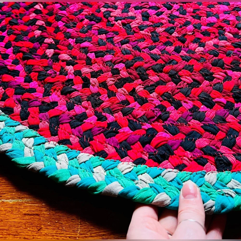 🍉Watermelon Handbraided Rug🍉 - Picture 9 of 16